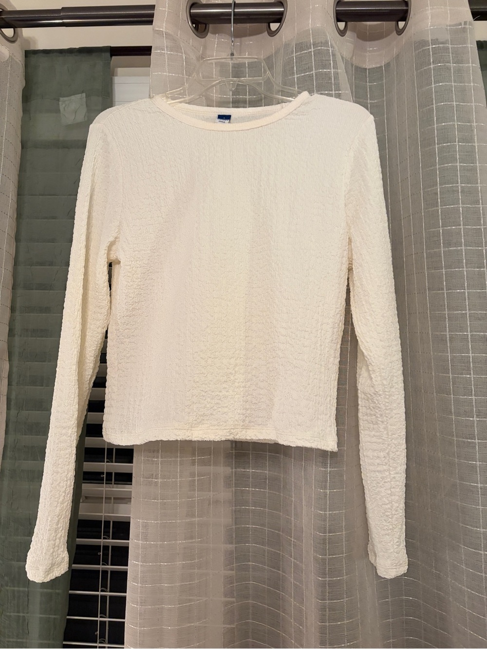 Old Navy Cream Long-Sleeve Textured Crew Top